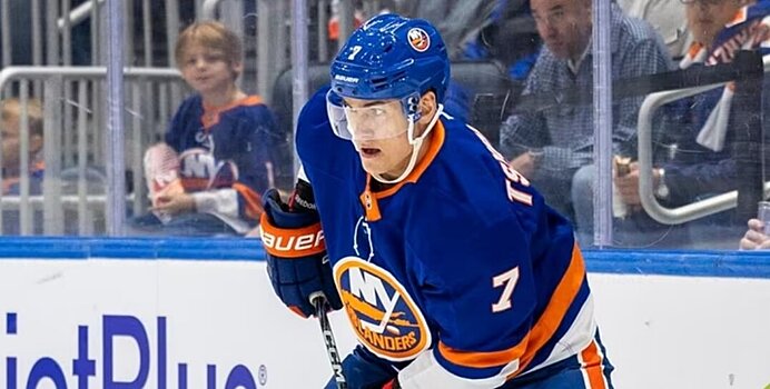 Цыплаков забросил 6-ю шайбу в сезоне – победную в матче с «Чикаго». У него 17 очков в 31 игре – 4-е место в гонке бомбардиров среди новичков