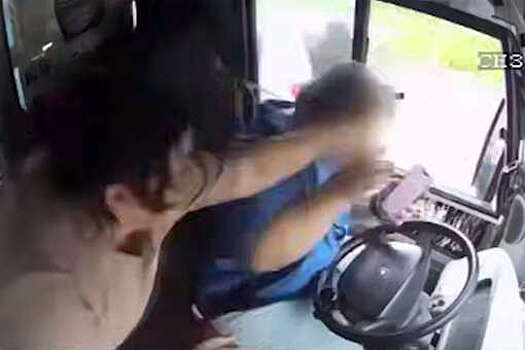 В Тобольске водительница автобуса расплакалась после избиения пассажиркой