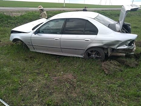 На автодороге Ливны-Навесное авто улетело в кювет