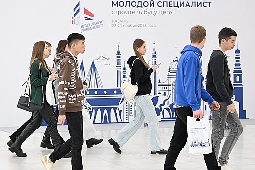 Молодые рабочие хотят зарабатывать больше офисных сотрудников