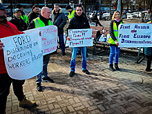 Около 120 рабочих Ford в Ленобласти, который закрывается в июне, провели согласованный пикет