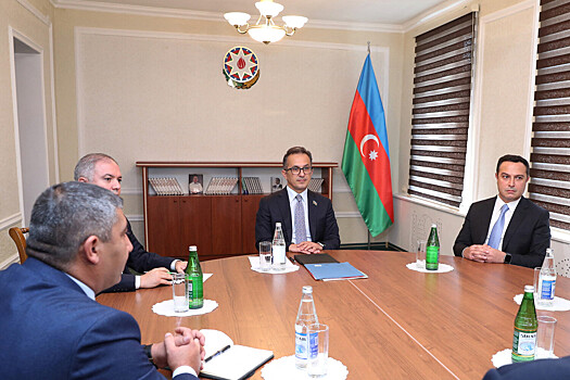 В Карабахе начались переговоры представителей властей Азербайджана и армян региона