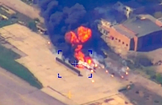 Минобороны: ВС России уничтожили МиГ-29 Воздушных сил Украины на аэродроме Днепр
