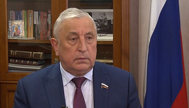 «Мы вместе должны отвечать»: Харитонов — о поправках в Конституции, затрагивающих работу Кабмина и Госдумы
