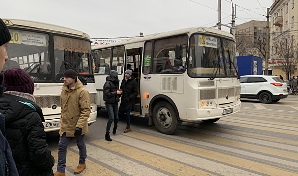 Почему улицы Воронежа захватили «ПАЗики» и микроавтобусы