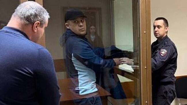 Бизнес, судимость и развод: что известно о москвиче, избившем модель Тартанову