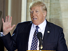 СМИ: Трампа разгневали публикации СМИ о возможном увольнении Спайсера