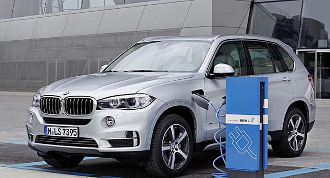 BMW готовится выпустить подзаряжаемый гибрид