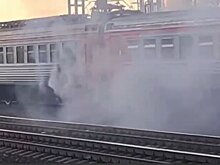Электричка загорелась в подмосковных Химках