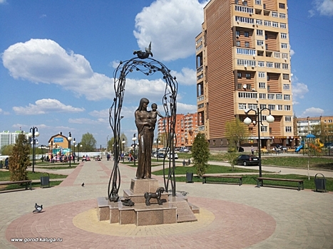 Калужский сквер Матери станет местом памяти погибших в гимназии Казани