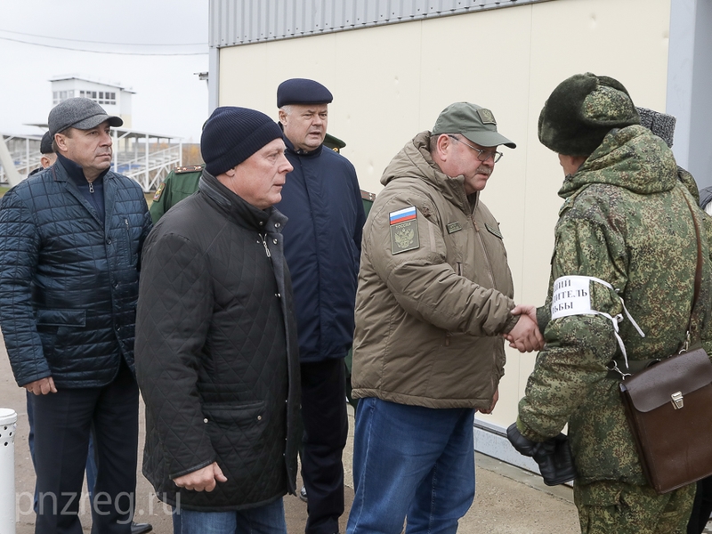 Игорь Паньшин и Олег Мельниченко проверили, как проходит подготовка призванных в рамках частичной мобилизации