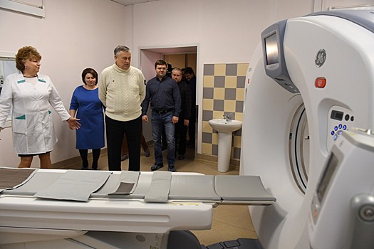 Александр Дрозденко посетил современный медицинский центр в Сланцах