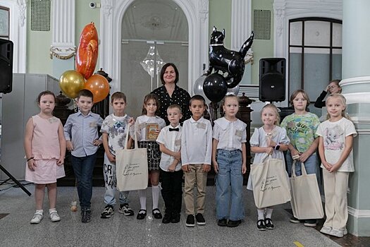 В банке "Аверс" прошел "День первоклассника"