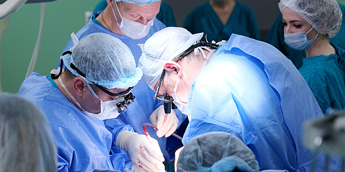 В Боткинской больнице впервые провели трансплантацию сердца