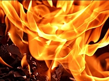 Пожар на складах потушили в Ростове
