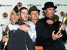 Red Hot Chili Peppers вернулись с новым синглом и готовятся к мировому туру