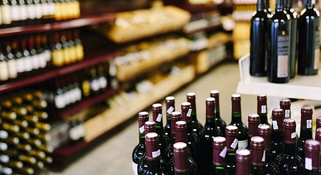 «Ъ»: в РФ отмечен резкий рост импорта вина перед повышением пошлин