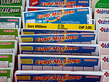 Победительница лотереи заявила о разрушенной жизни и умерла