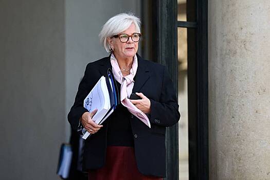 Глава Минобороны Франции перепутала Зеленского с убитым карикатуристом