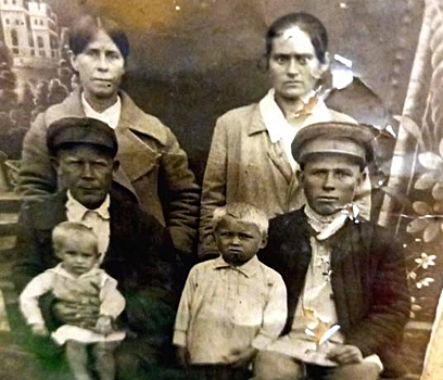 В апреле 1921 года на необжитые земли вблизи Новомалороссийской прибыли первые переселенцы — всего 6 семей