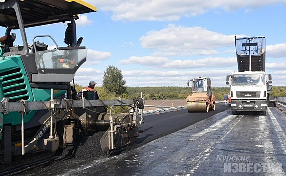 В Курске продолжаются работы на 30 дорожных объектах
