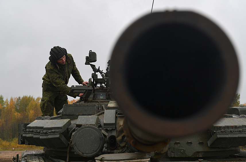 Подготовка мобилизованных военнослужащий на полигоне в Ленинградской области