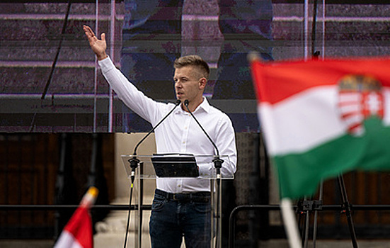 Ни левый, ни правый. Вчерашний ноунейм бросает вызов Виктору Орбану