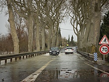 Во Франции около 850 тысяч домохозяйств остались без электричества из-за шторма