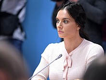 Исинбаева показала повзрослевшую дочь