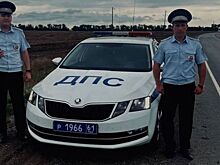 Полицейские в Ростовской области помогли водителю устранить поломку, после чего он смог продолжить движение