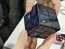 Российские разработчики представили игровую консоль в виде кубика Рубика