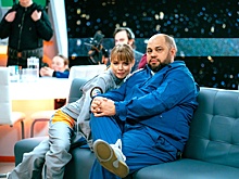 Премьеры недели: комедия "Митрич" и документальная лента про главную ОПГ России