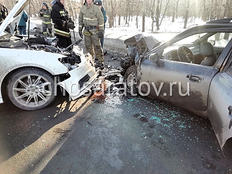 В массовом ДТП на Кумысной поляне пострадали пять человек