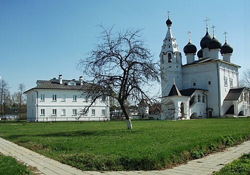 Верея входит в число самых красивых малых городов России