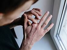 Мужчина разбогател на 3,3 миллиона рублей благодаря зачесавшейся руке