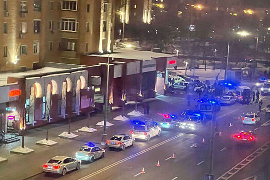 В Москве спецназ задержал мужчину, взявшего в заложники посетителей цветочного магазина