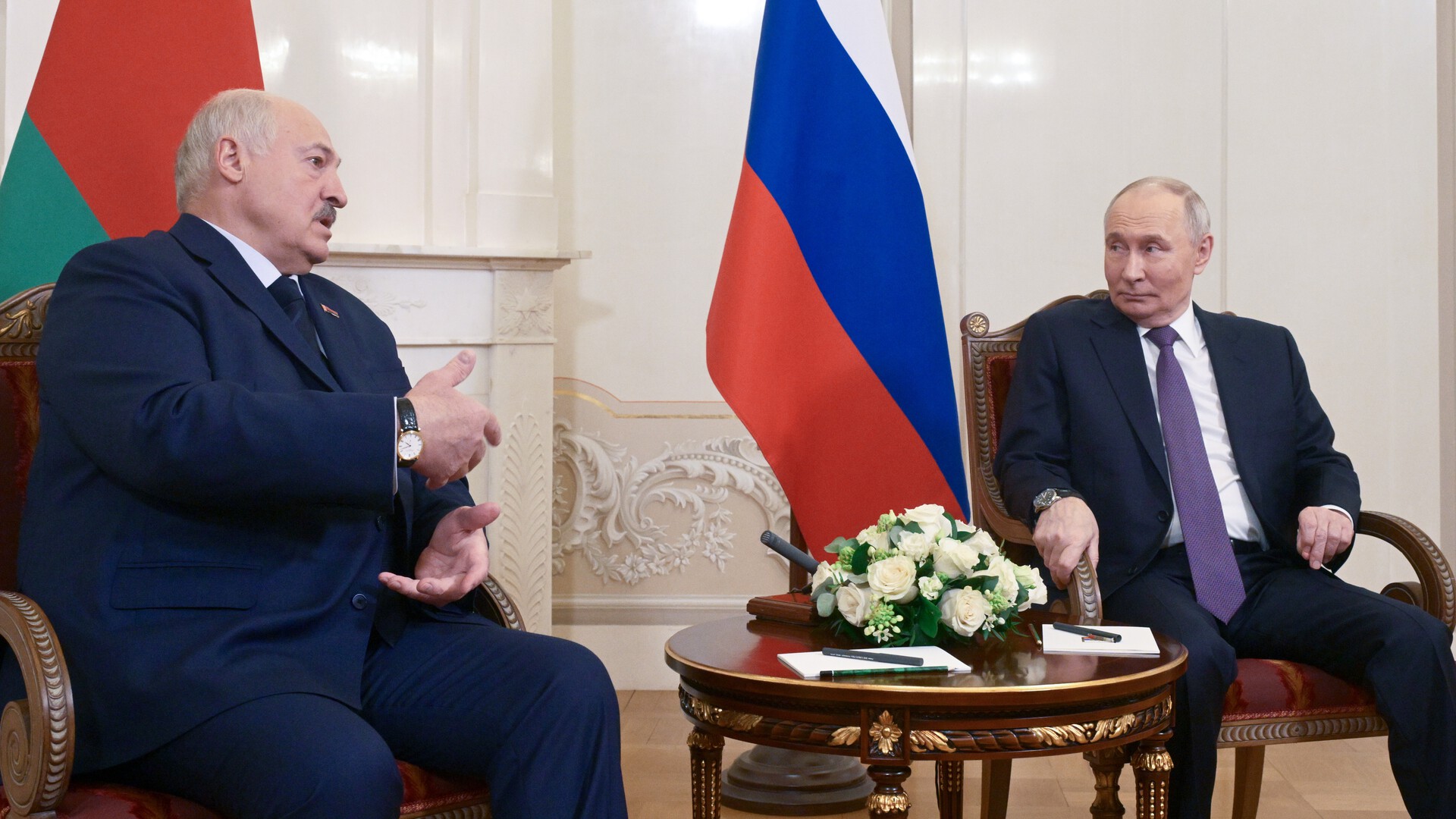 Появились подробности телефонного разговора Путина с Лукашенко