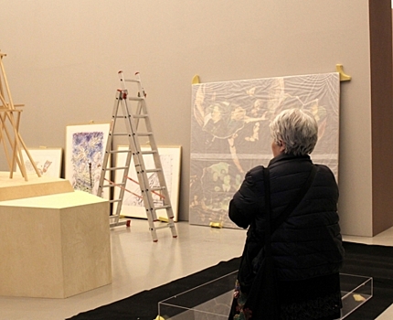 Репортаж: Как монтируют выставку Ильи и Эмилии Кабаковых в Эрмитаже?