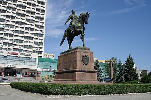 В Молдавии предложили снести памятник герою Гражданской войны