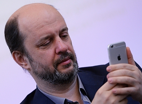 «IPhone уже стал “кирпичом”»: В IT-отрасли усомнились в отключении россиян от Android и iOS