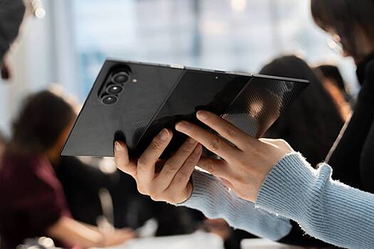 В России подешевел самый дорогой смартфон Samsung