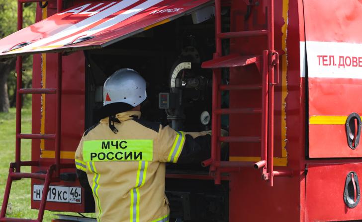 В Курске потушили пожар в квартире на Веспремской