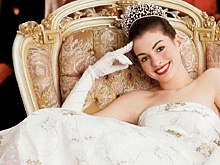 Секреты Энн Хэтэуэй: почему её не любят коллеги?