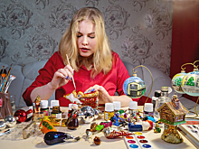 Символы семейного праздника: инженер-технолог ПО «Маяк» коллекционирует и реставрирует елочные игрушки