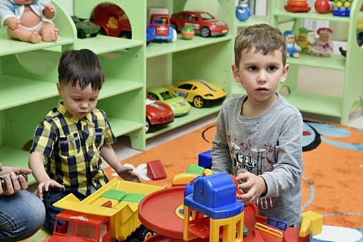 Тюменские малыши до семи лет будут обеспечены местами в детских садах до 2021 года