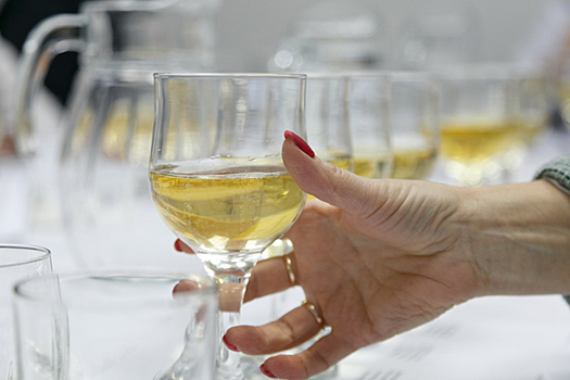 Более тысячи новосибирцев отравились алкоголем