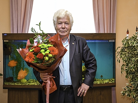 Забайкальского художника-декоратора Евгения Кузнецова наградили благодарственным письмом главного федерального инспектора в Забайкалье