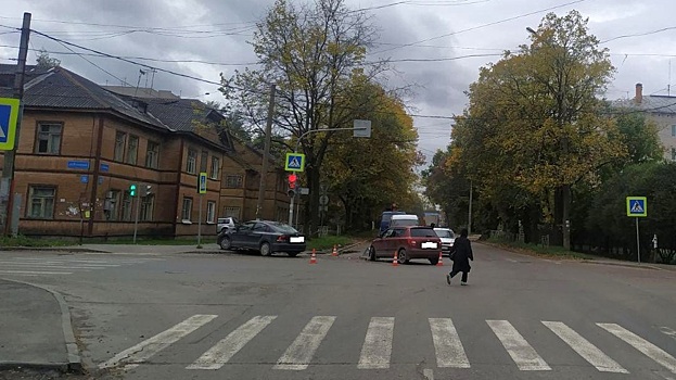 Женщина с ребенком пострадали в ДТП в Вологде