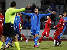 Скандал с Гилфи Сигурдссоном, почему сняли обвинения, где он сейчас играет, сколько забил мячей за сборную Исландии