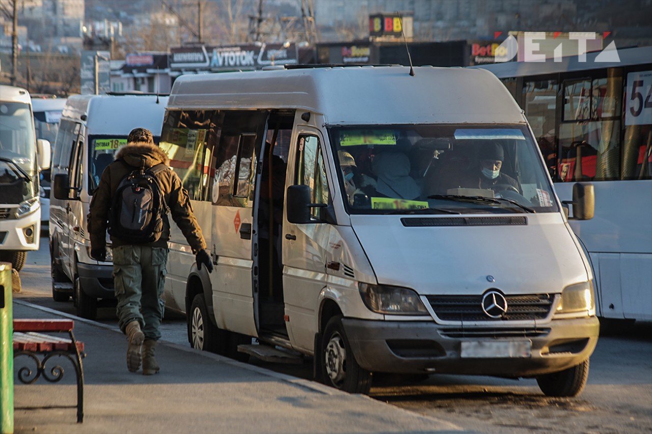 Ещё один дальневосточный регион запретил мигрантам работать таксистами и маршруточниками